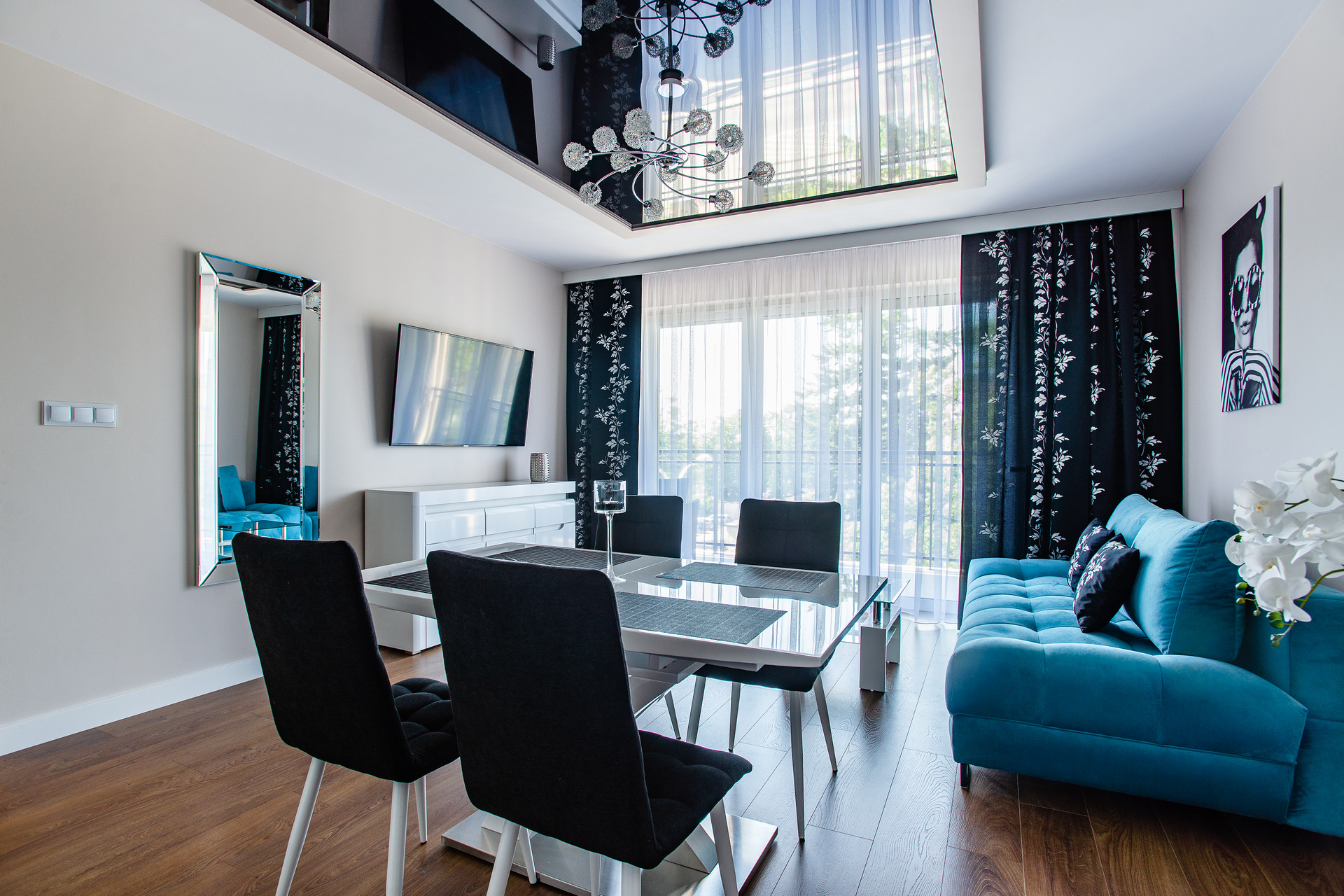 Salon z jadalnią — apartament zewnętrzny 54